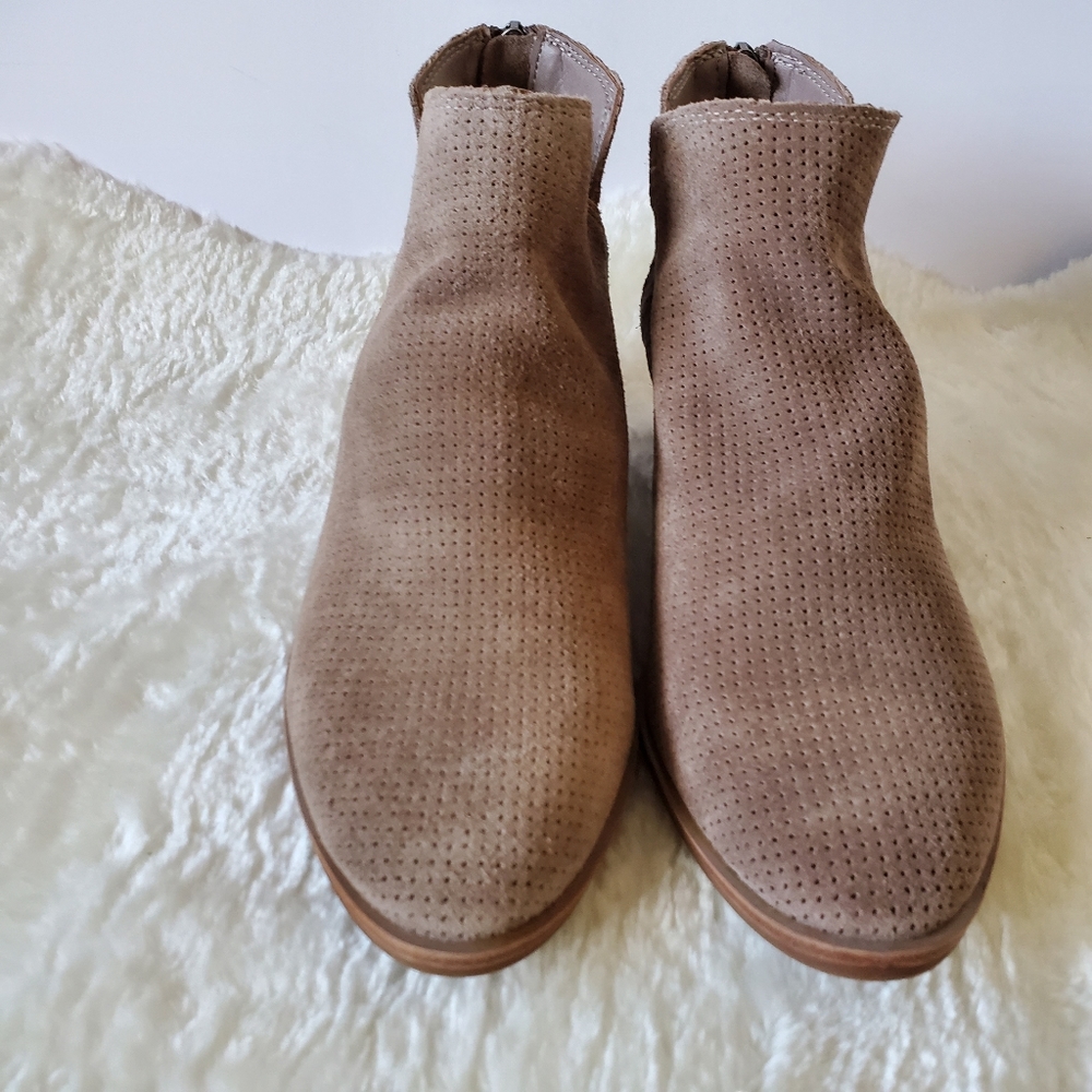 Dolce Vita ankle boot peforated suede. Size 6.5